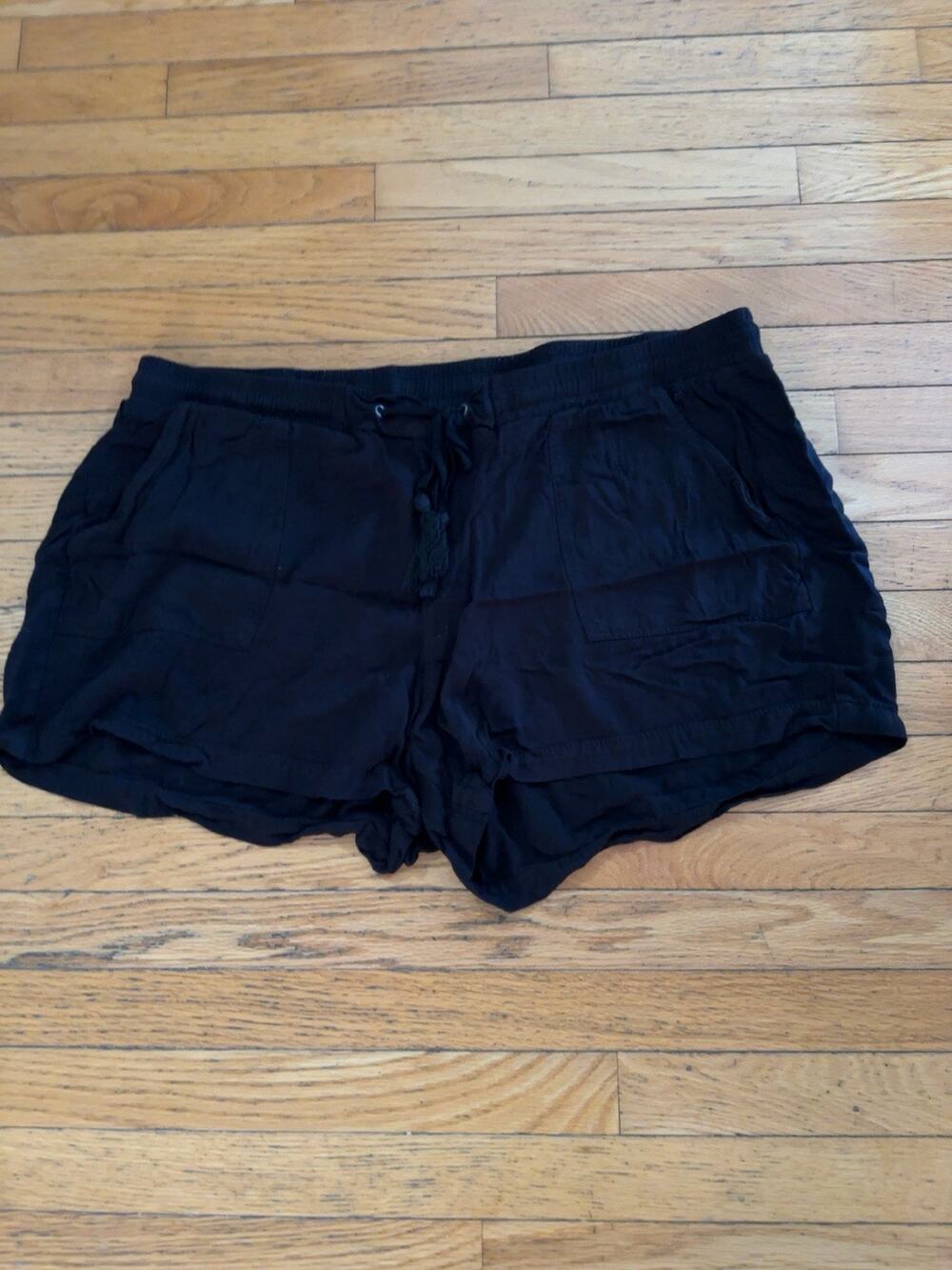 Womens 2X Black Pull On Shorts Elastic Waist Tassel Casual Lounge Beach Plus
